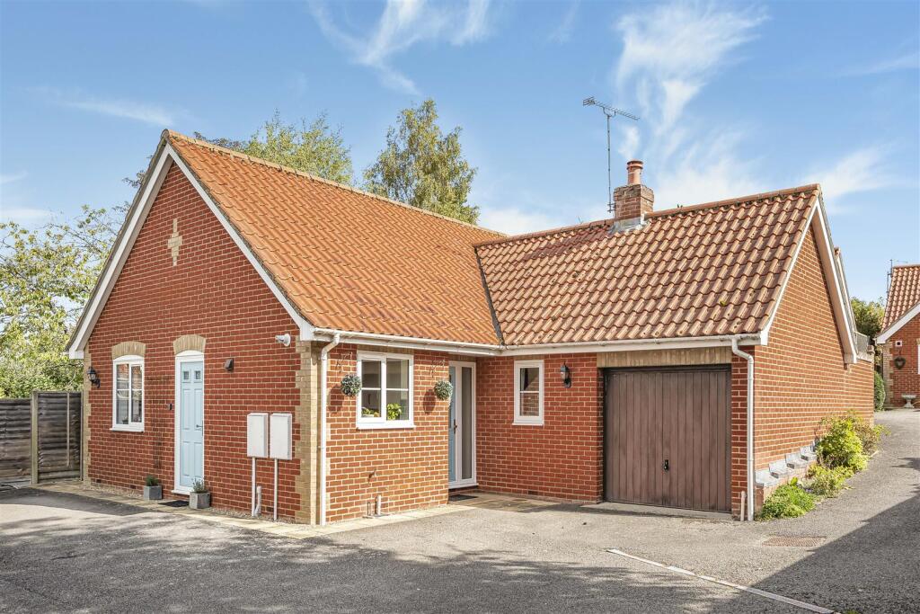 Main image of property: Old Hall Close, Steeple Bumpstead, Haverhill