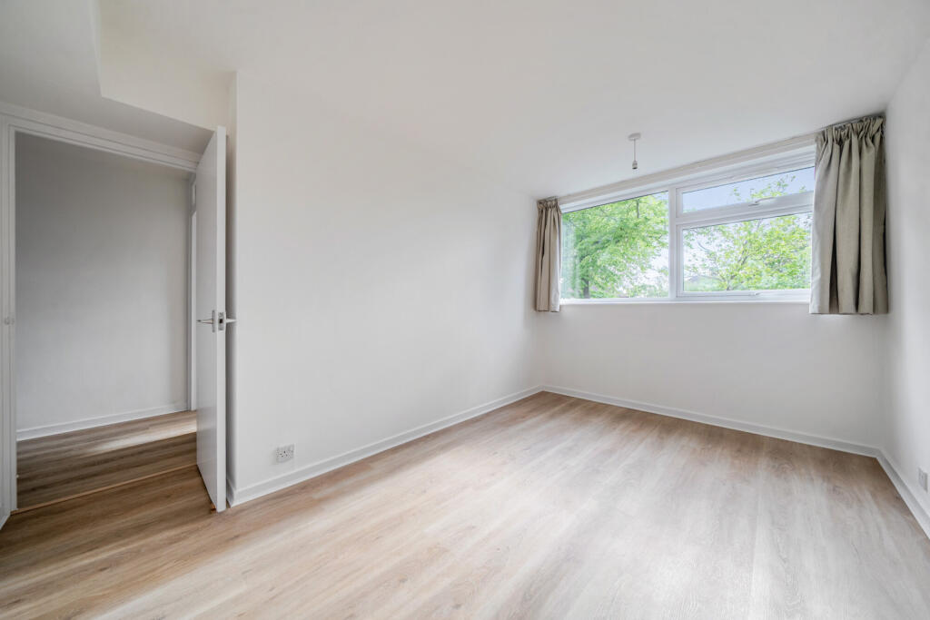 House in London - View 6