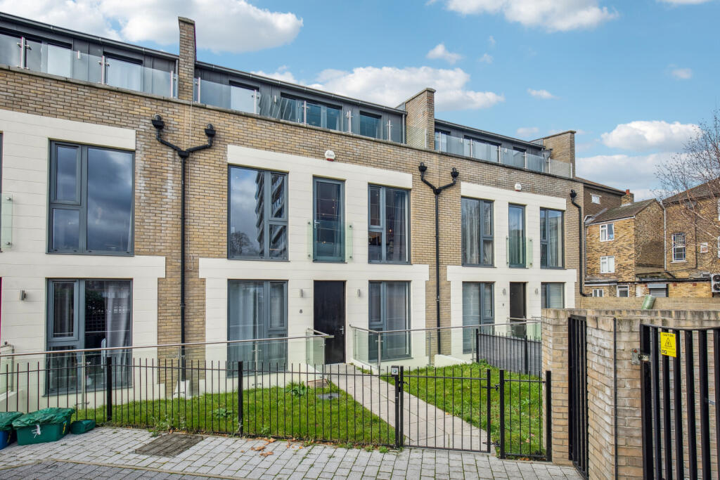 Main image of property: Gunnersbury Mews, 
Gunnersbury, W4