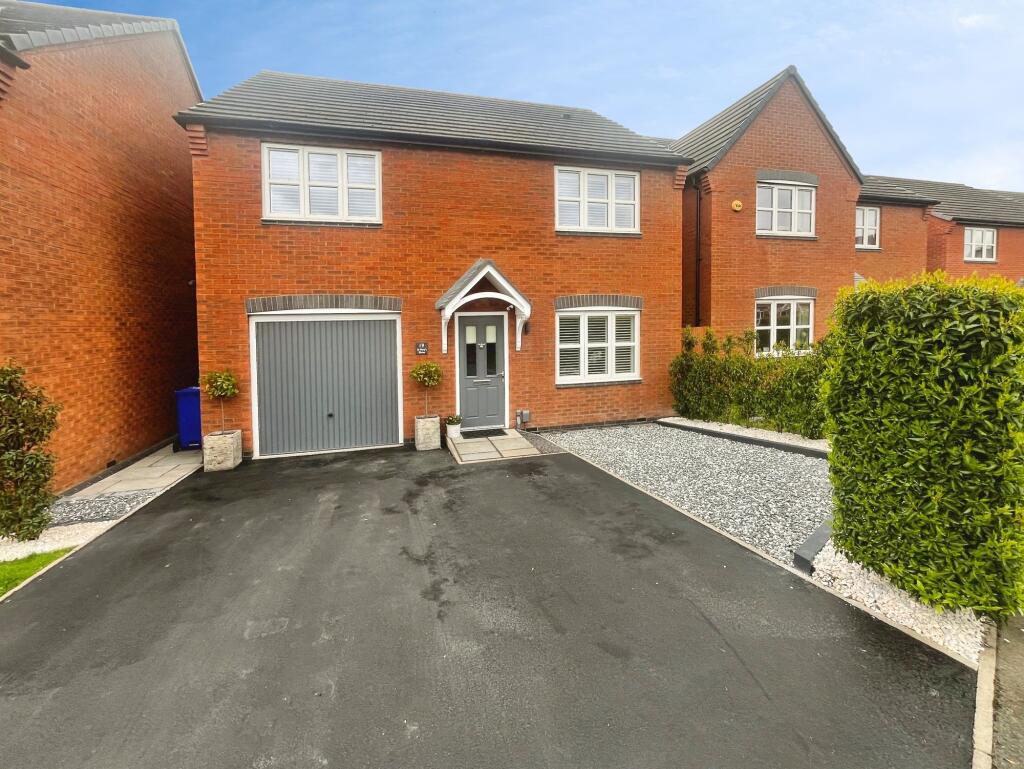 4-bed detached on St. Marys Drive, Stretton, DE13, £350,000