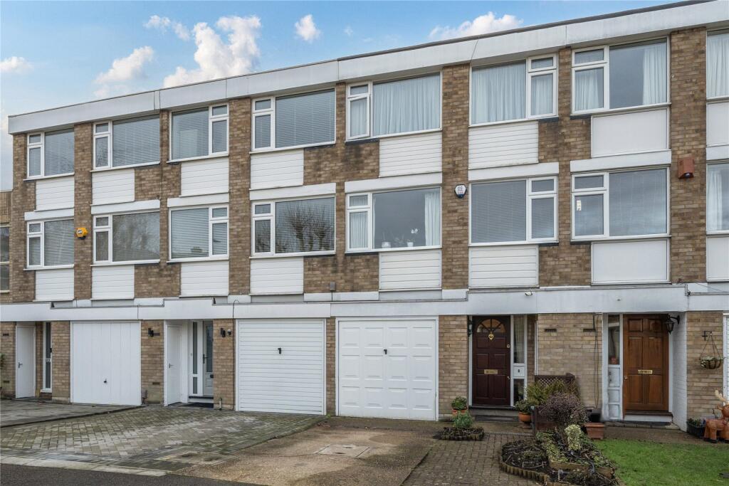 Main image of property: Holmdene Close, Beckenham
