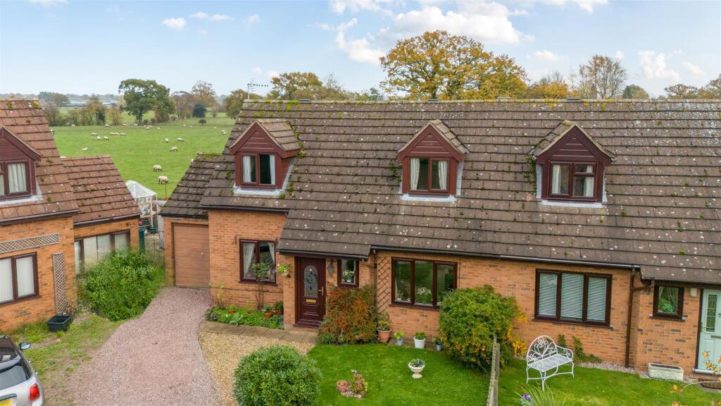 3-bed semi-detached on 47 Noneley Road, Loppington, Shrewsbury, SY4 5SQ, £260,000