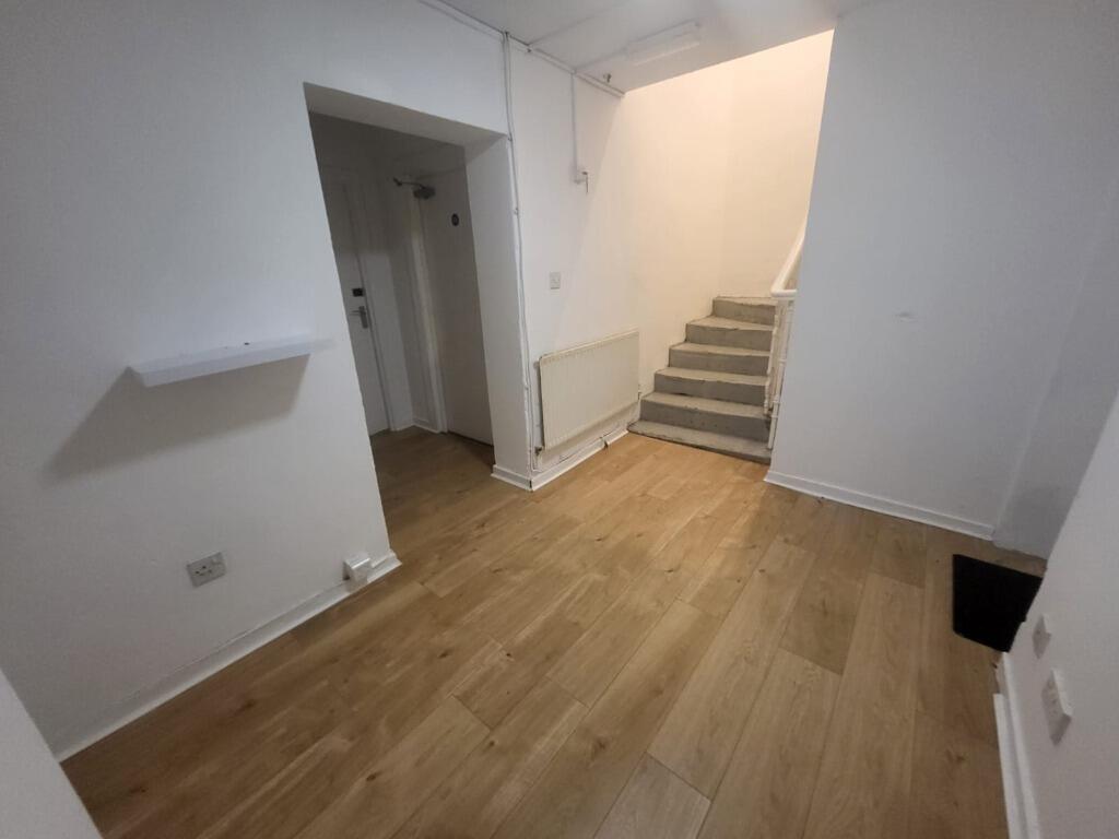 6 bedroom duplex for rent