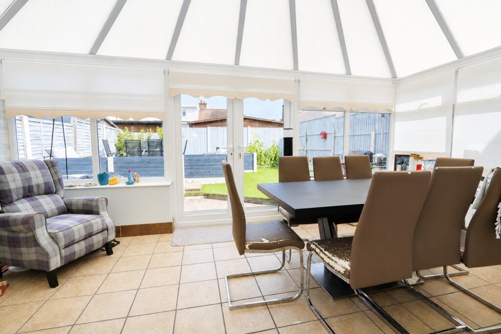 House in Southend-on-Sea - View 4
