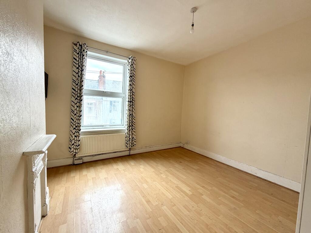 House in Sheffield, South Yorkshire - More