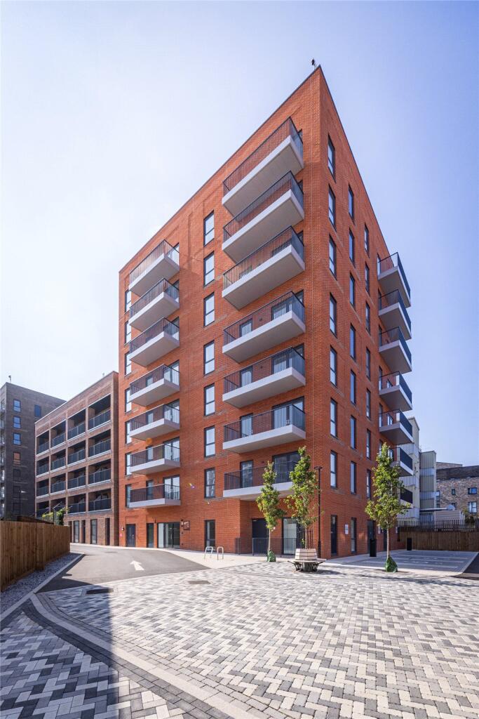 Catkin Road, London, NW9 photo 4