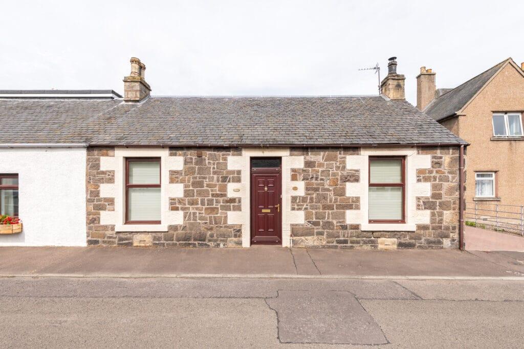 Main image of property: 25 Elizabeth Street, Tayport, DD6 9ND