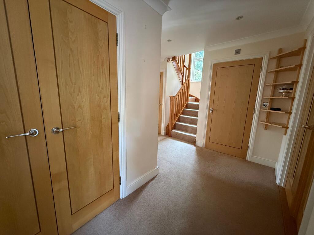 House in Solihull, Kineton Green - View 5