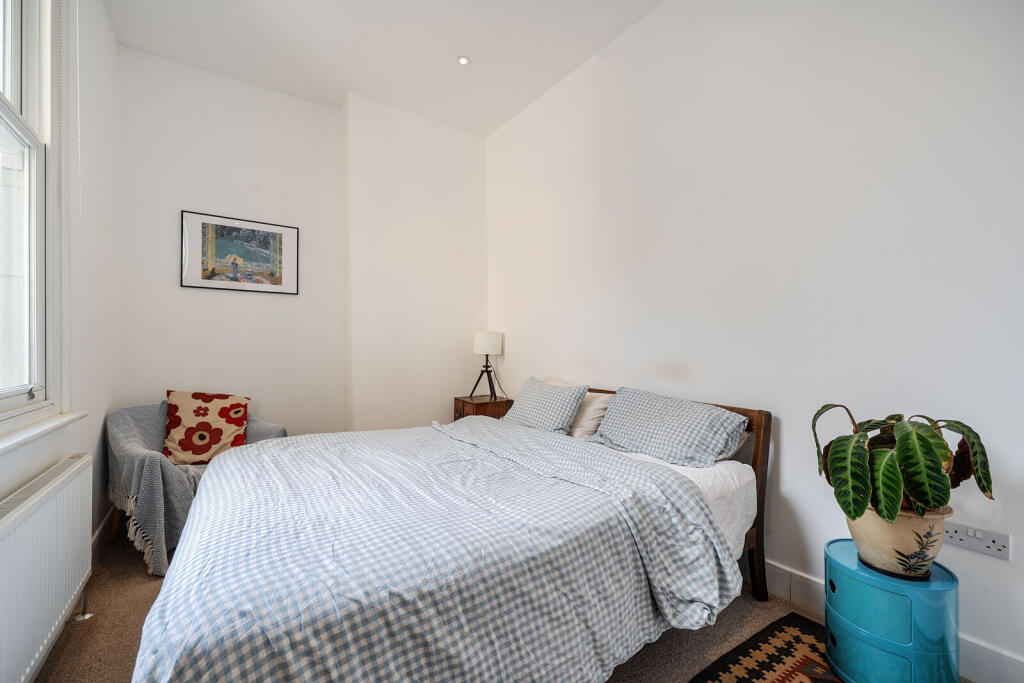 Apartment in London - View 4