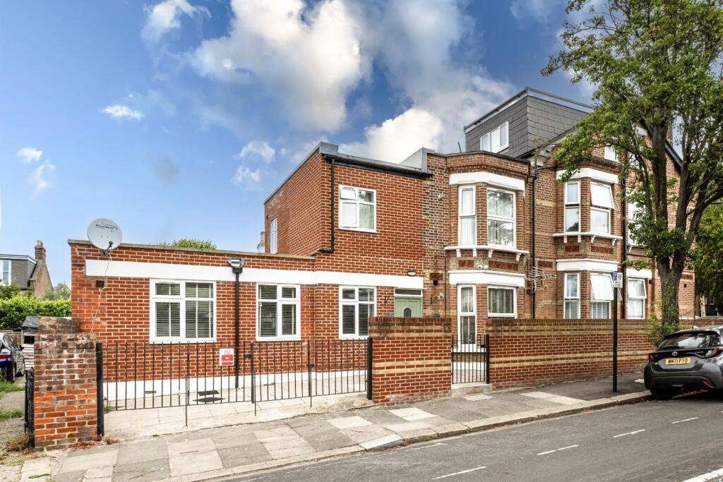 Property photo 11