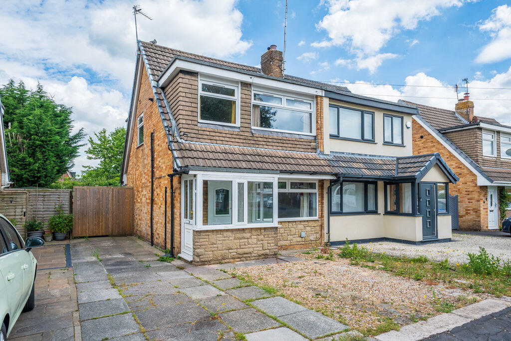 Main image of property: 72 Burnside, Parbold WN8 7PE
