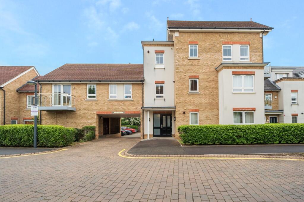 Main image of property: Kingfisher Drive Maidenhead SL6