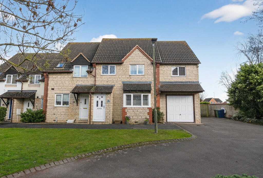 Main image of property: Little Acorns, Bishops Cleeve, Cheltenham, Gloucestershire, GL52