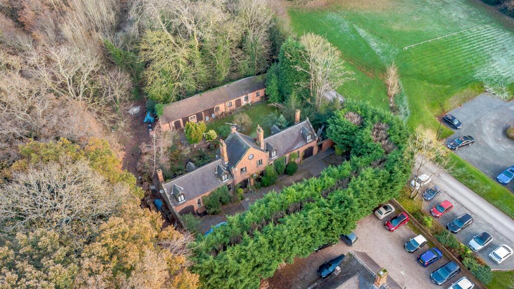 House in Sutton Coldfield, Reddicap Heath - View 2