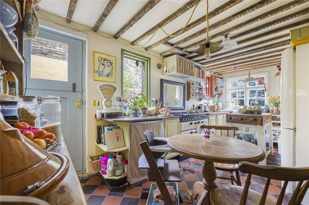 House in Rochester - View 4