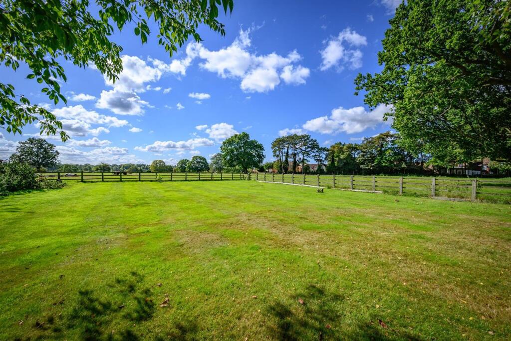 Additional image 27 of Grove Road, Knowle, B93