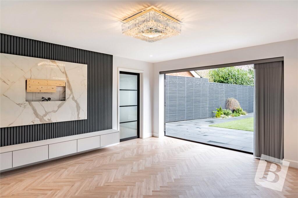 House in London - View 2