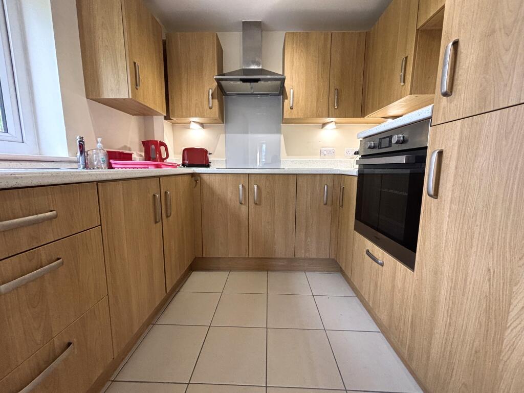 Woodgrove Court, Hazel Grove photo 3
