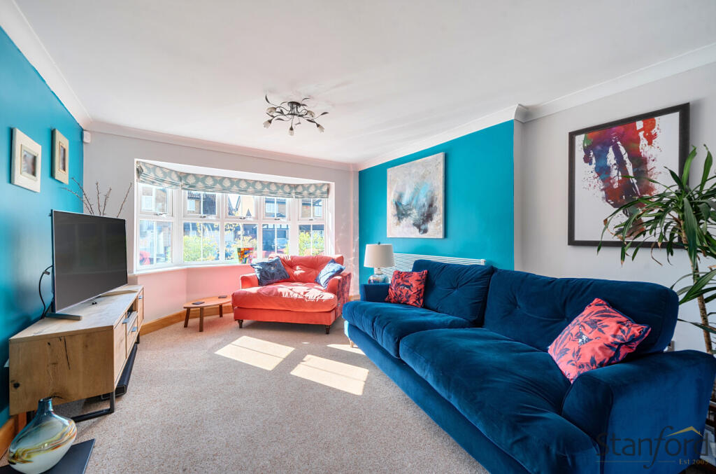 Templecombe Road, Bishopstoke, Eastleigh, SO50 photo 4