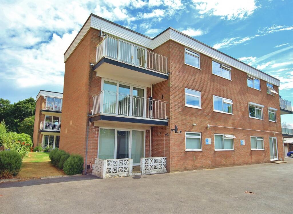 Main image of property: 429 Wimborne Road, Oakdale, POOLE, BH15