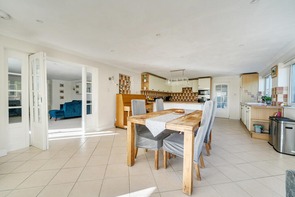 House in Reading, Southcote - View 3