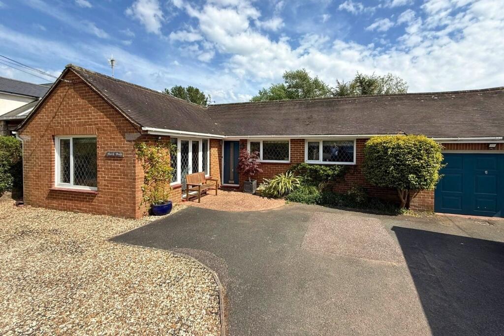 Main image of property: Topsham, Devon