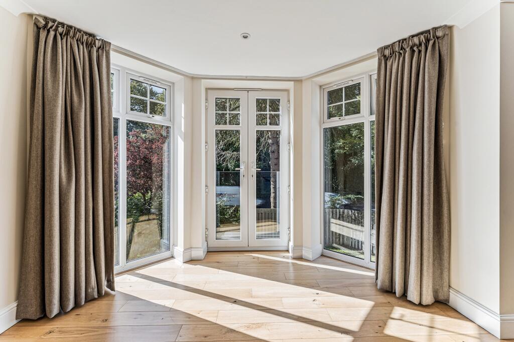 Apartment in Latimer, Little Chalfont - View 4