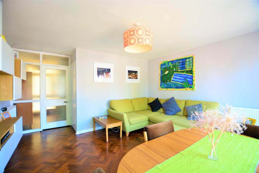 Apartment in Brighton - View 4