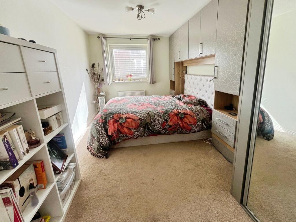 Apartment in Basingstoke and Deane, Popley - View 4