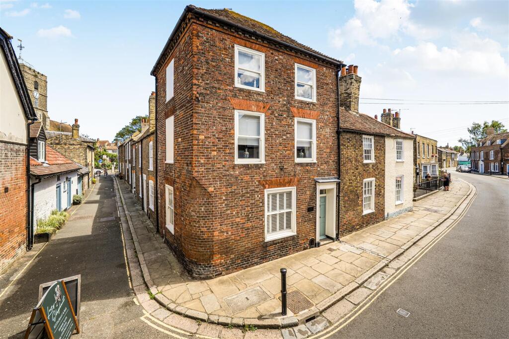 Main image of property: New Street, Sandwich