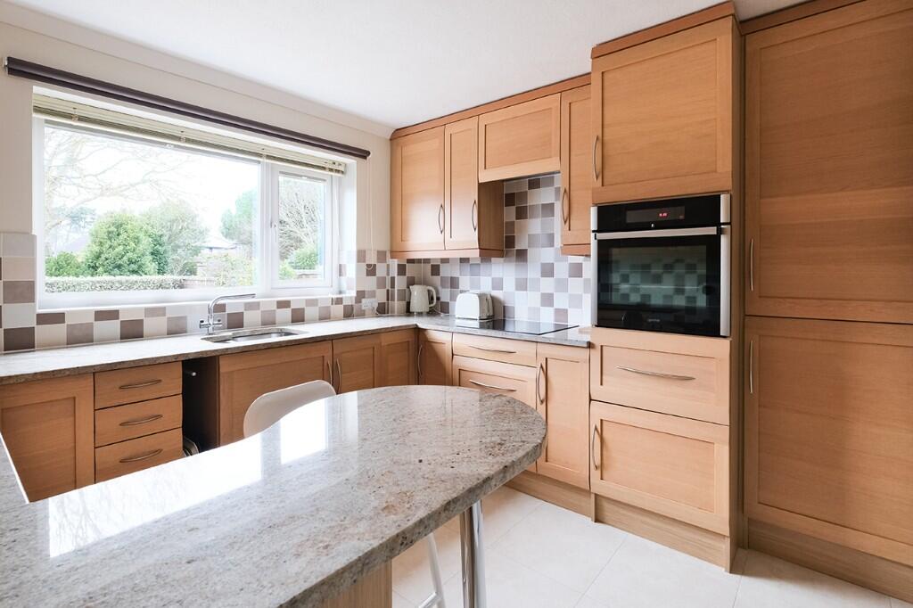 Kingsway, Craigweil Private Estate, Aldwick, Bognor Regis, West Sussex, PO21 - View 3