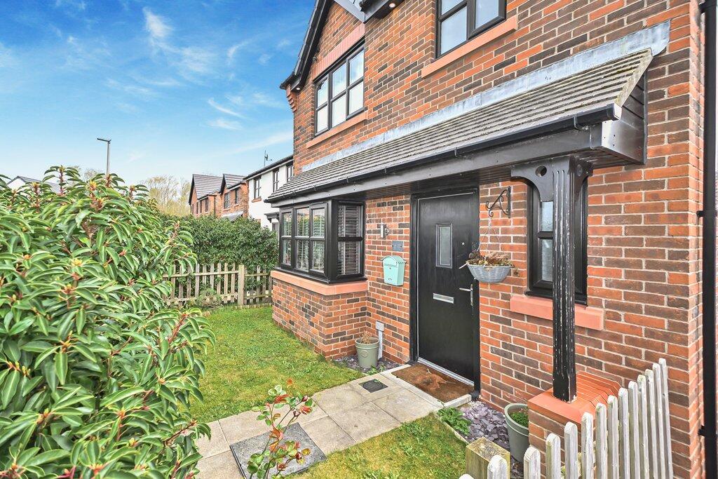 125 Crompton Way, Warrington WA3 1FW photo 4