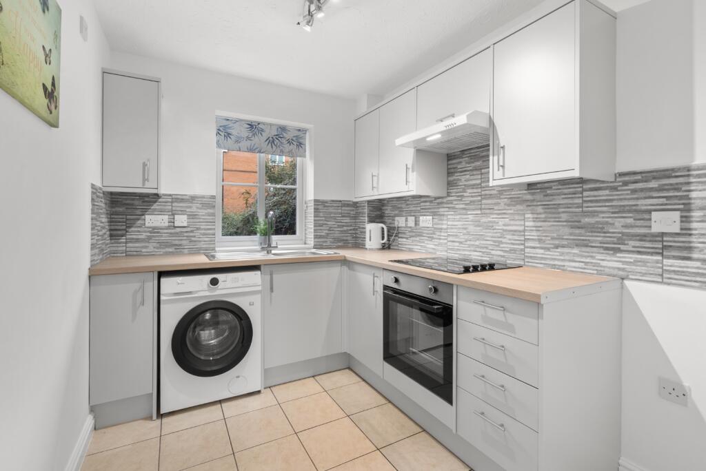 53 Toftdale Green, Worcester, Worcestershire, WR4 0PE photo 2