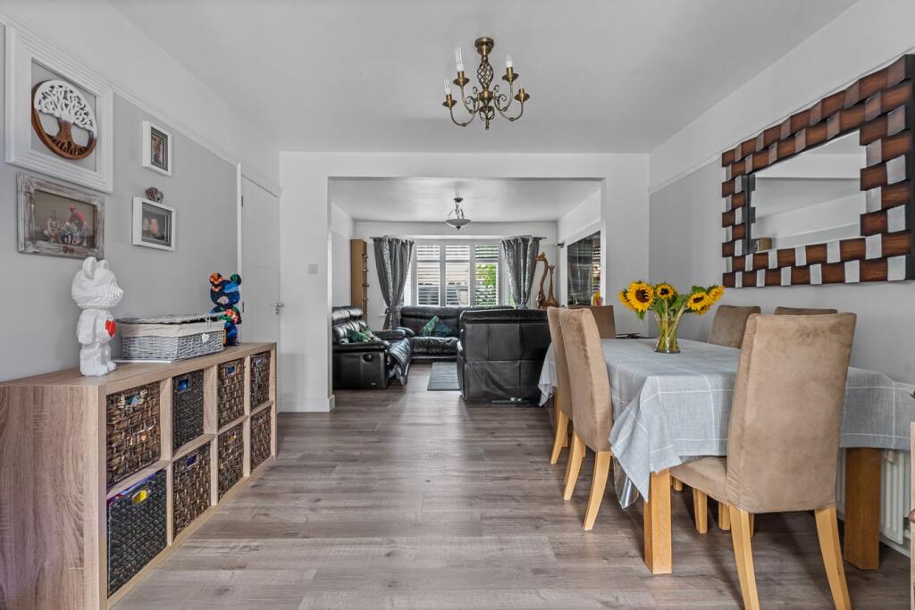 House in Spelthorne, Surrey - View 4