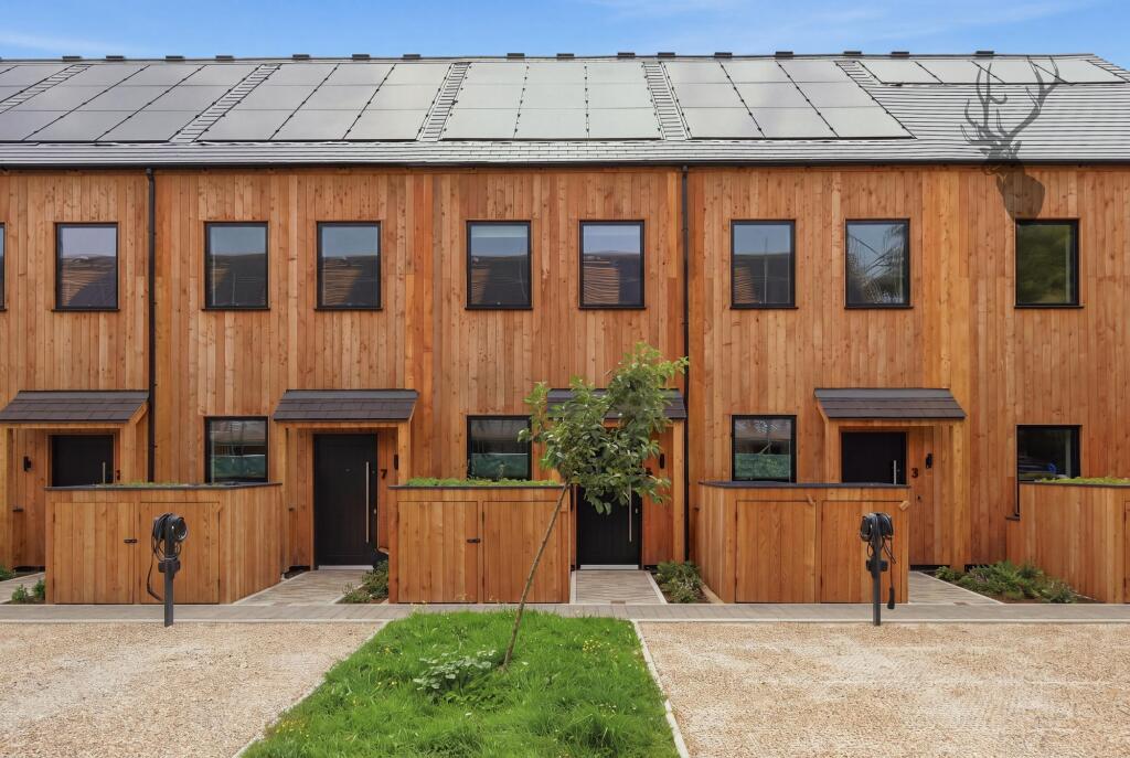 Main image of property: Carpenters Yard, High Road, CM16