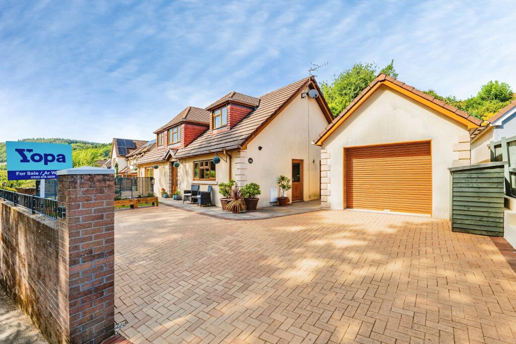 Main image of property: Griffin Rise, Treharris, CF46