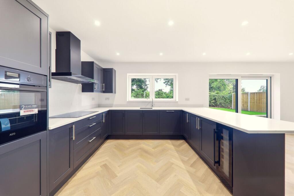 House in Kirklees, Swincliffe - More
