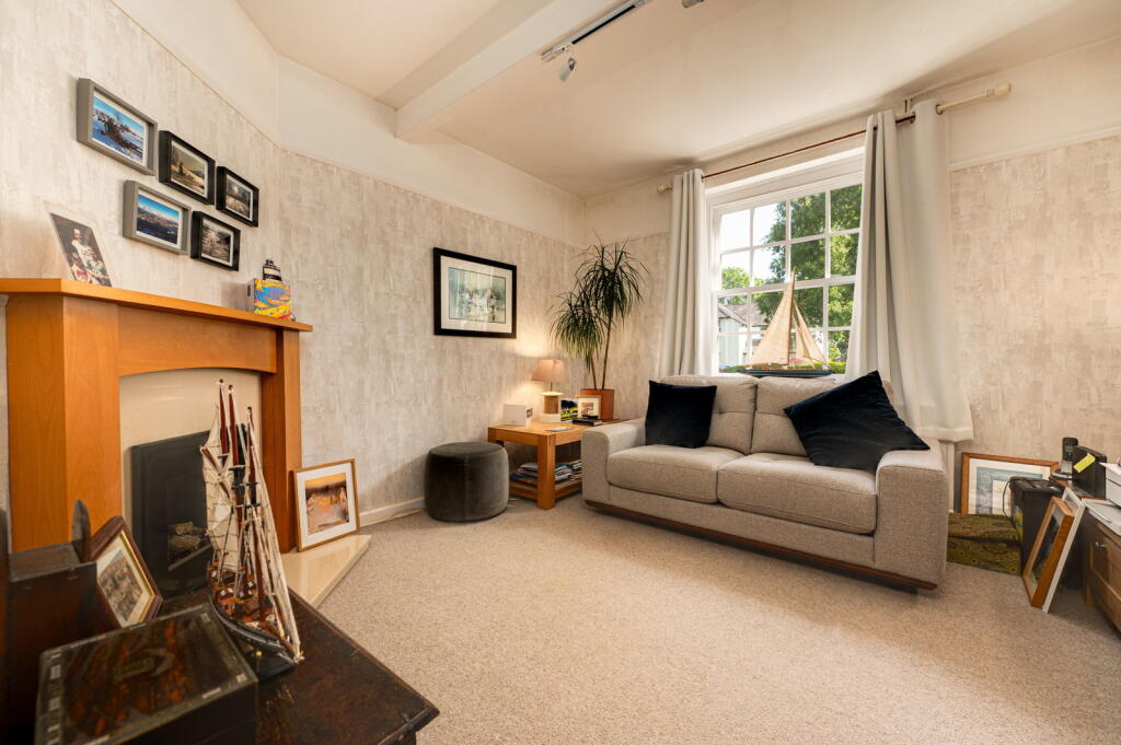 House in Cardiff, Rhiwbina - More