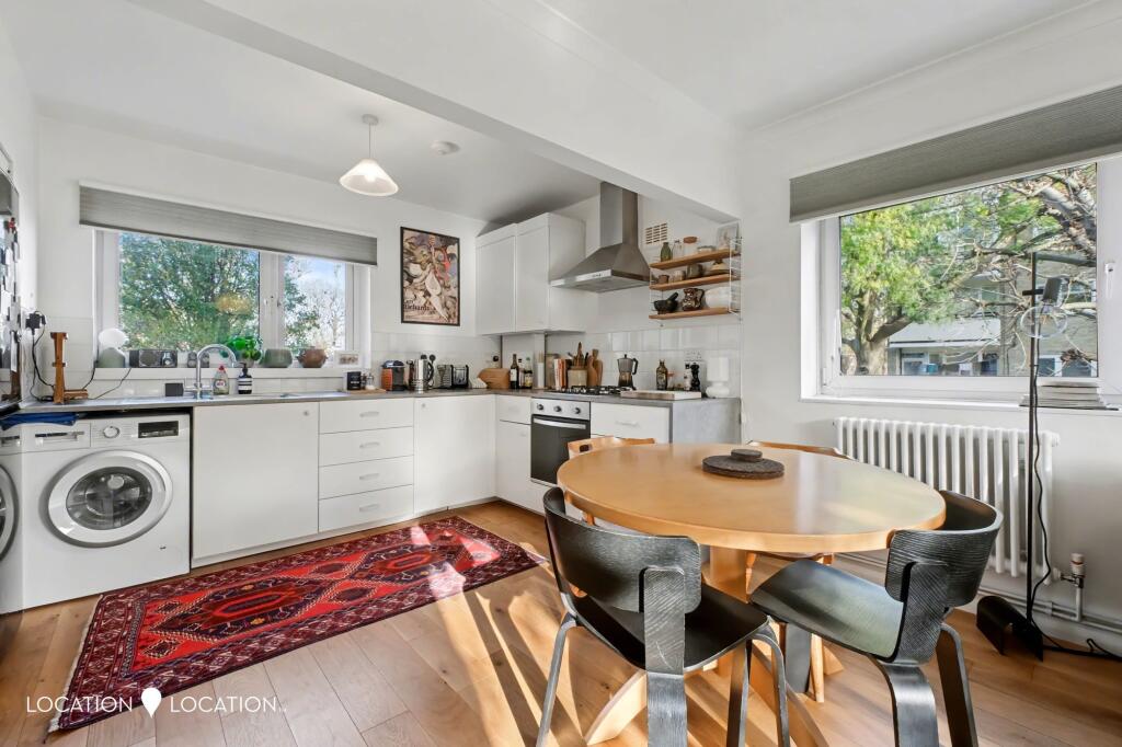 Main image of property: Highbury Quadrant, London, N5