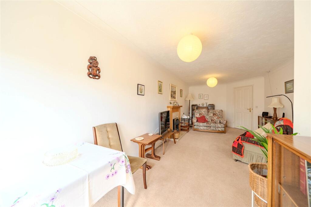 Apartment in Leeds - More