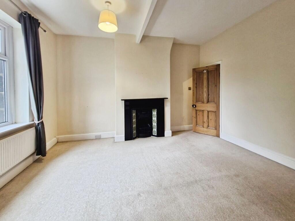 Butts Terrace, Guiseley photo 4