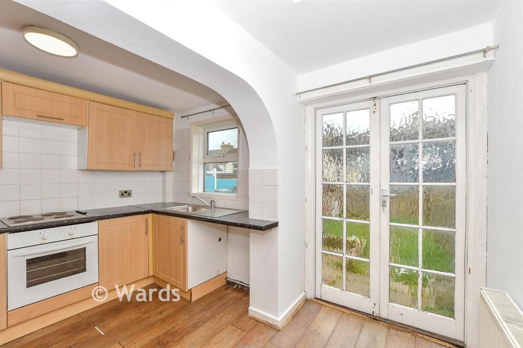 House in Dover - View 3