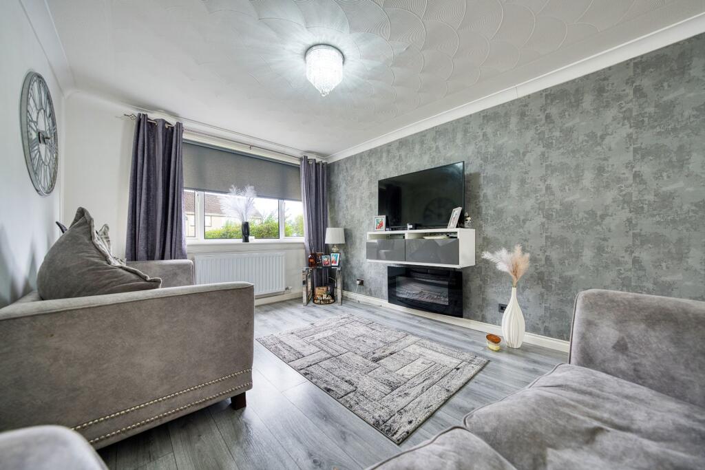 House in Motherwell, South Lanarkshire - More