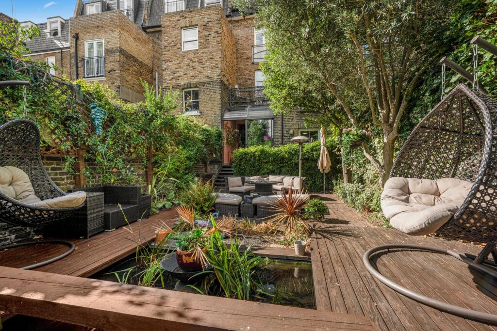 Apartment in London - View 3