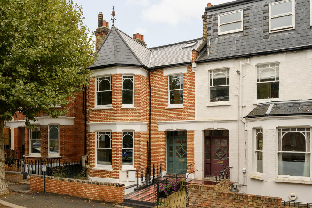 5-bed terraced on Stapleton Hall Road, London, N4, £2,500,000