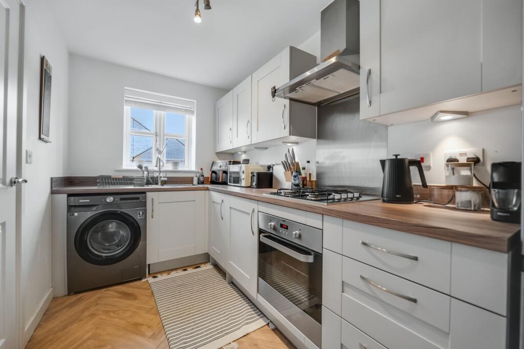 Oak Tree Road, Great Glen, LE8 photo 3
