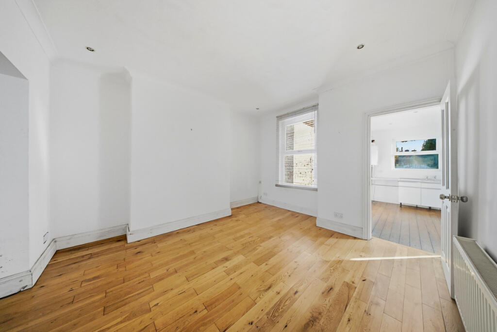 House in Manchester - More
