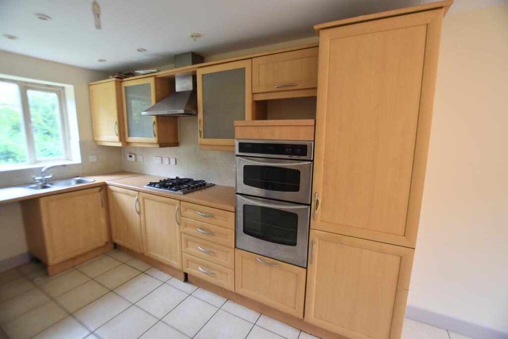 House in Milton Keynes, Broughton and Milton Keynes - View 4