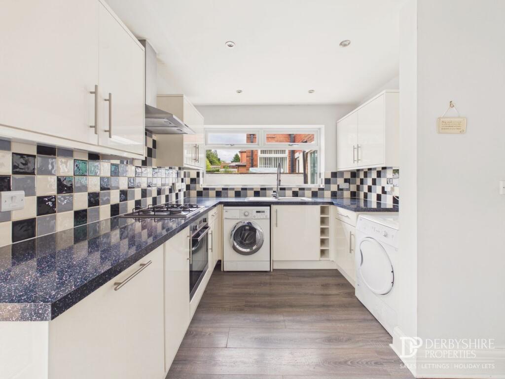 House in Bolsover, South Normanton - More