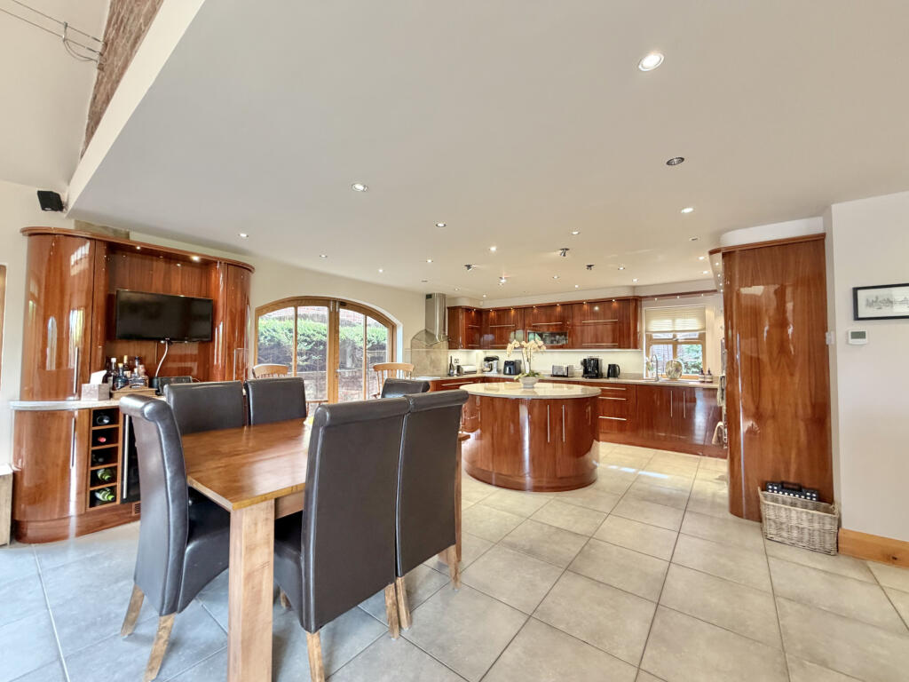 House in Fylde, Staining - View 3
